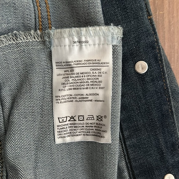 Signature Levi Strauss & Co Jean Jacket, gem tasseled back - Picture 3 of 4